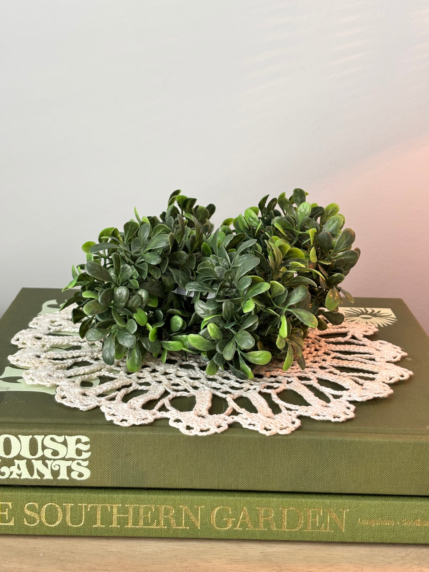 Set of 4 Faux Boxwood Napkin Rings