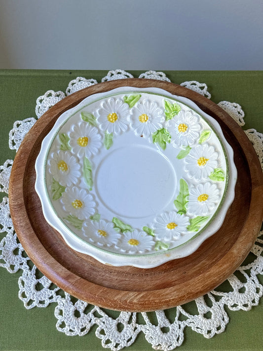 Vintage Enesco Daisy Embossed Saucer