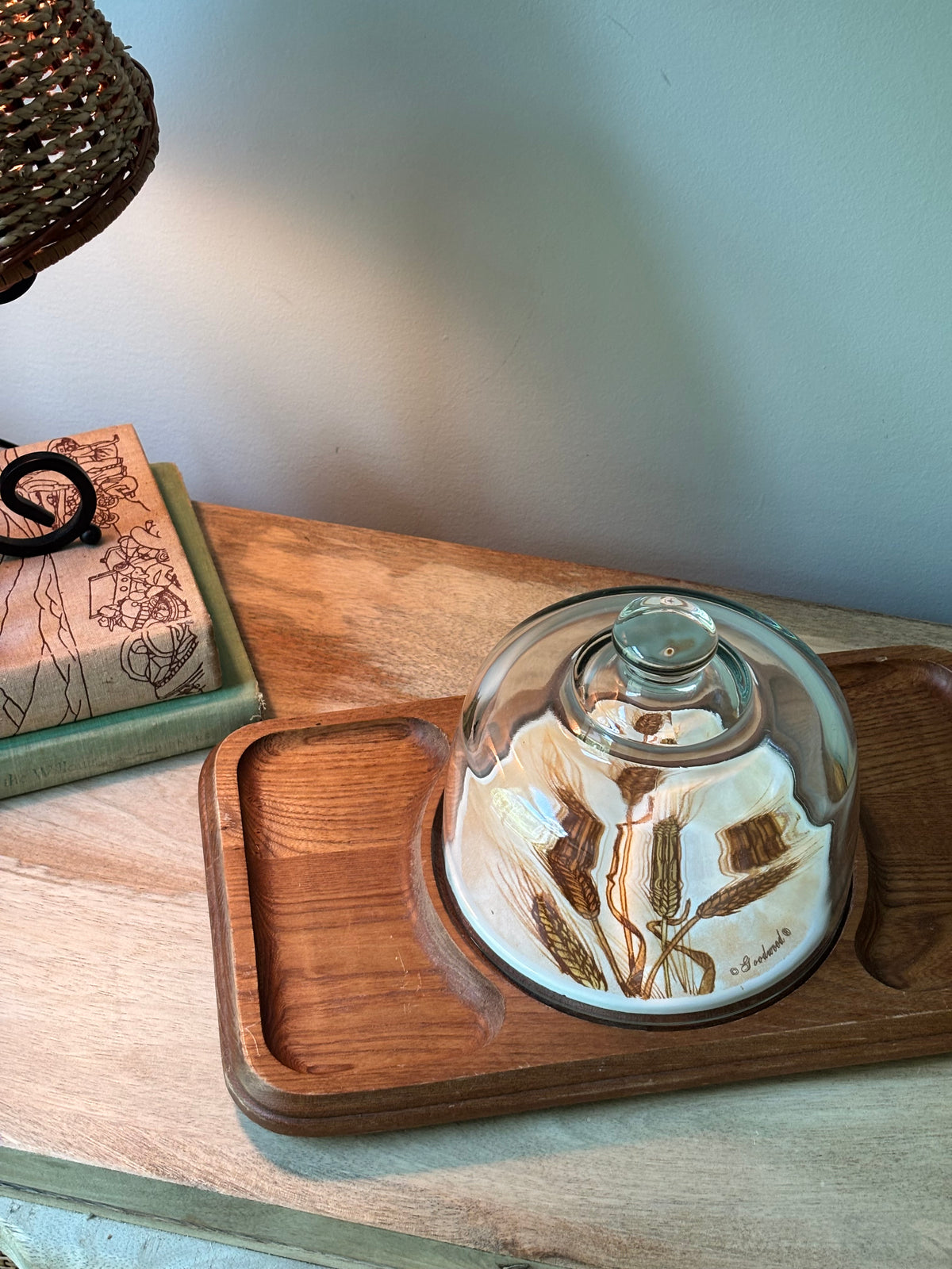 Wooden Wheat Cheese Board & Cloche
