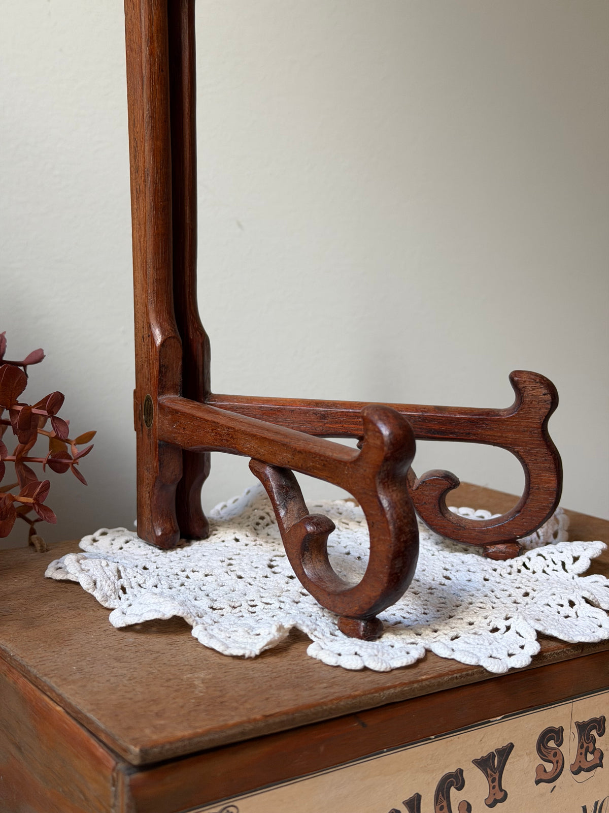 Vintage Carved Wood Swirl Plate Stand