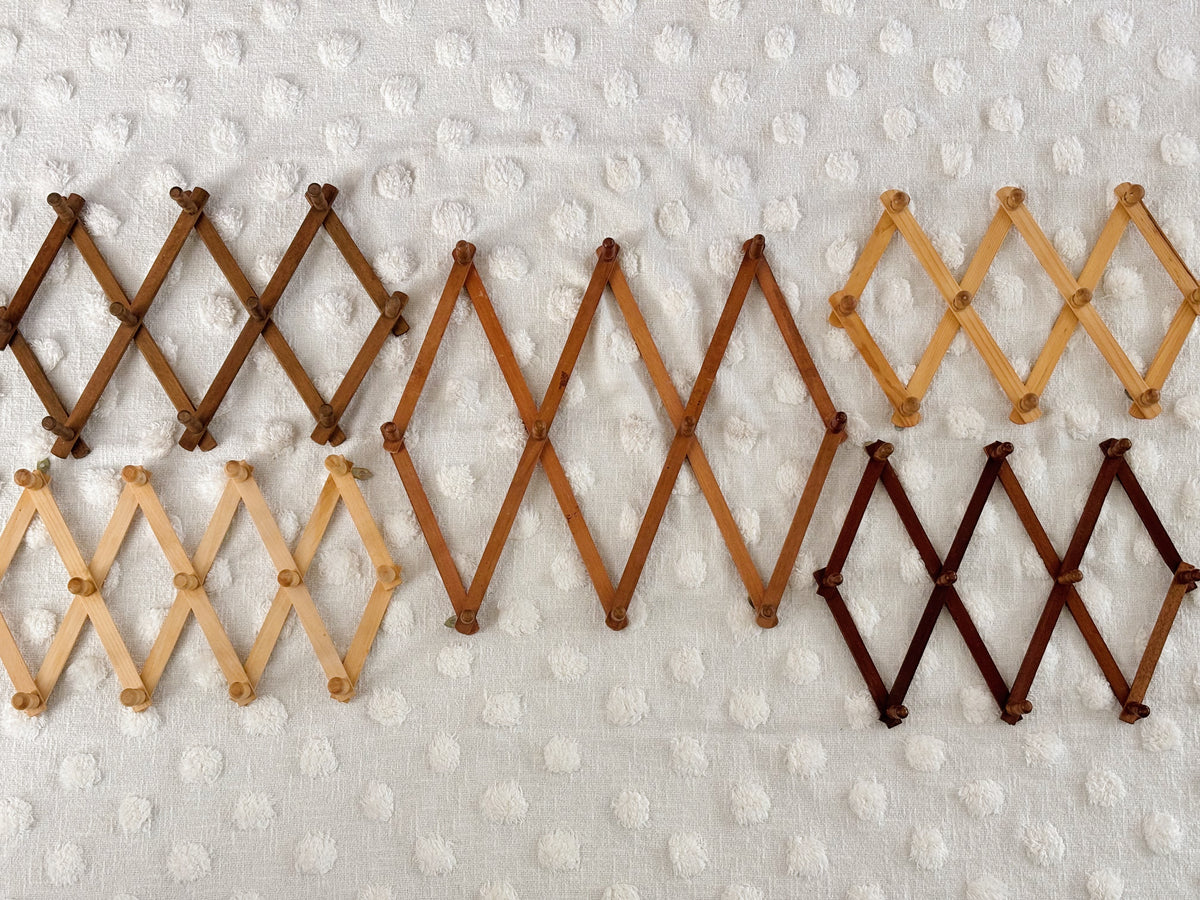 Assorted Accordion Rack Hangers