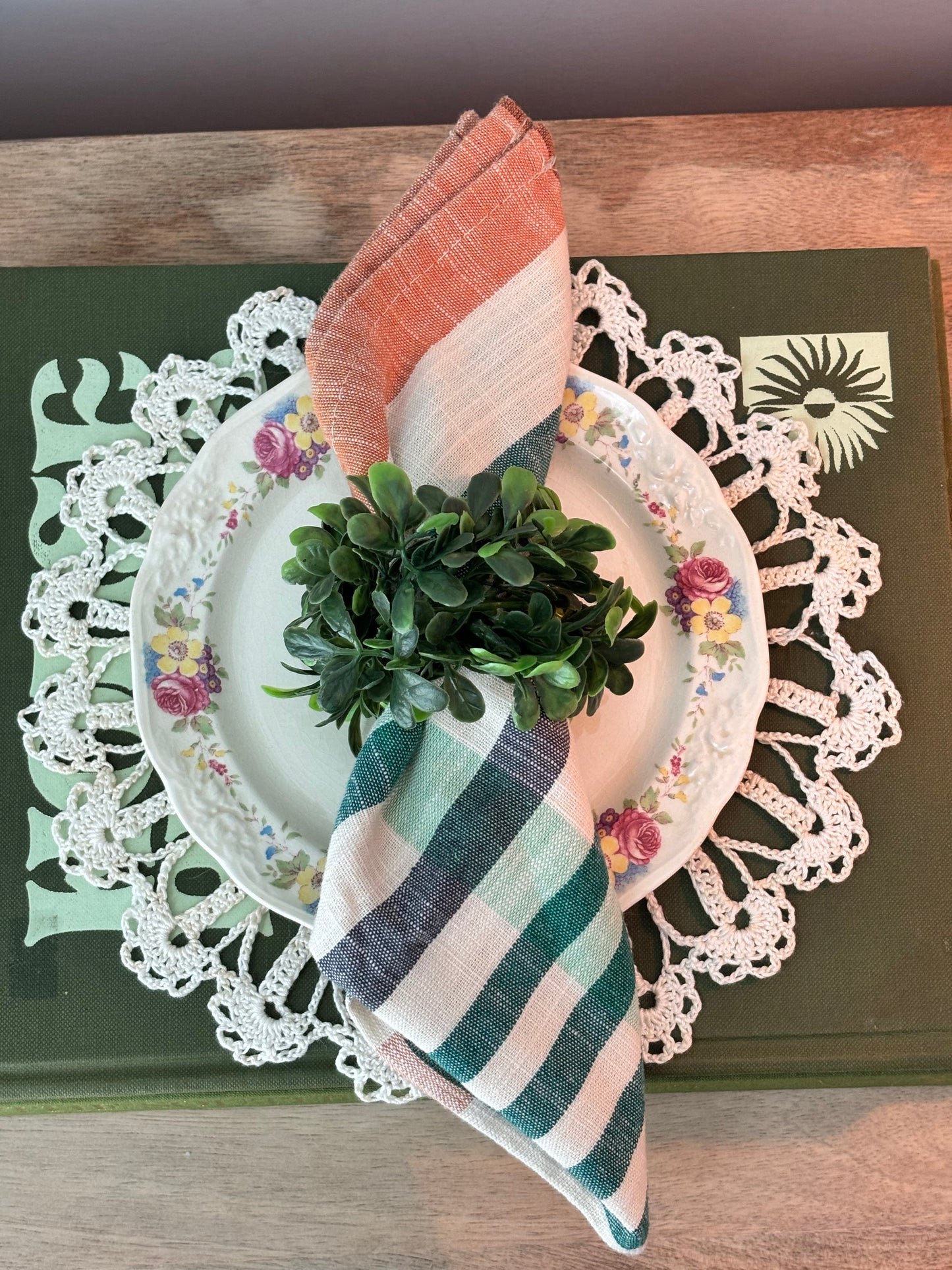 Set of 4 Faux Boxwood Napkin Rings