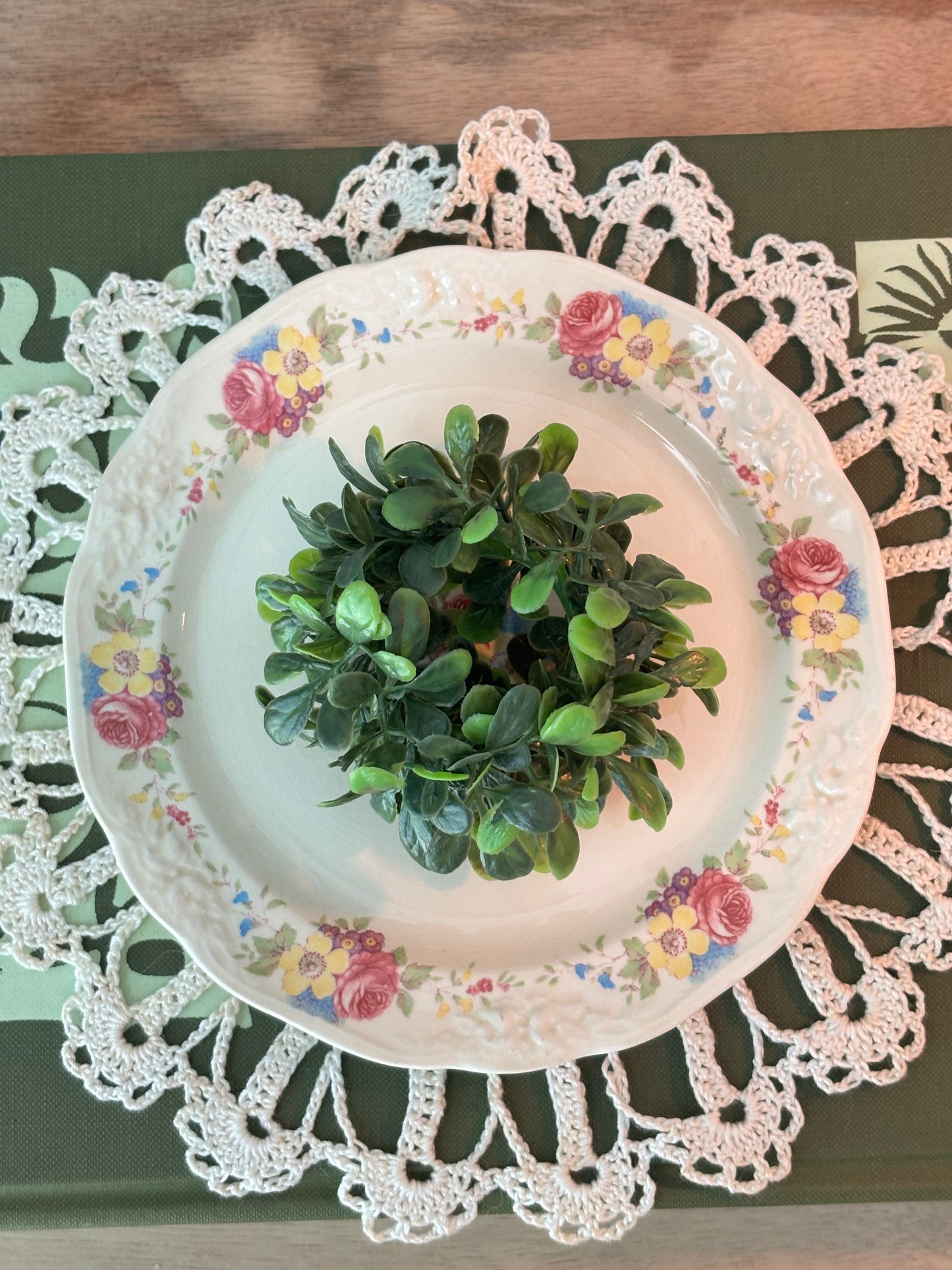 Set of 4 Faux Boxwood Napkin Rings